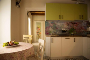 Seek and Hide - Little Julia's Hideaway Braşov